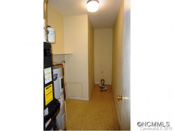 10 DAVID CT - Photo 13