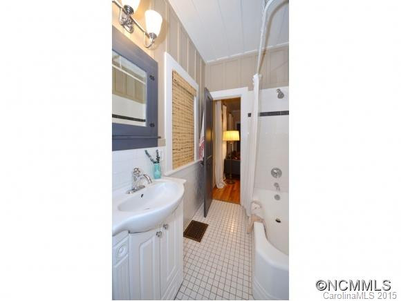 305 Longview Drive - Photo 16