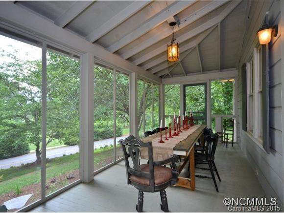 305 Longview Drive - Photo 4