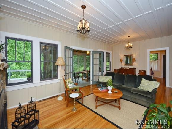 305 Longview Drive - Photo 6