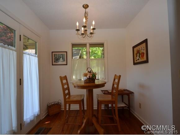 301 WHITE OAK DRIVE - Photo 6