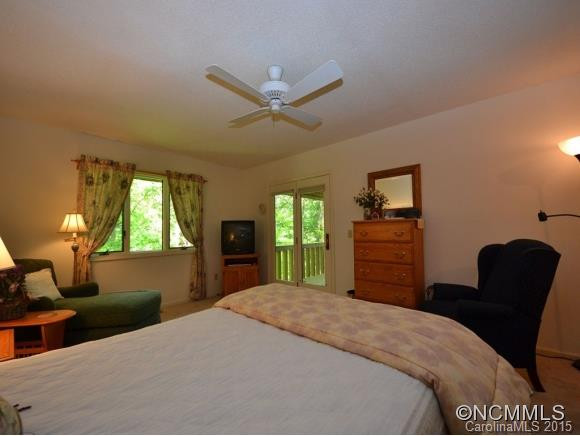 301 WHITE OAK DRIVE - Photo 7