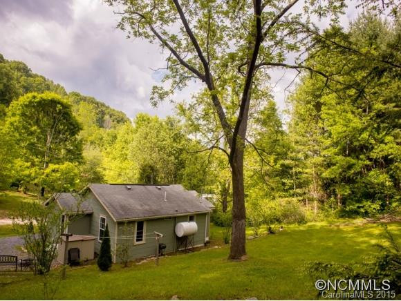 253 BRADLEY STREET - Photo 13
