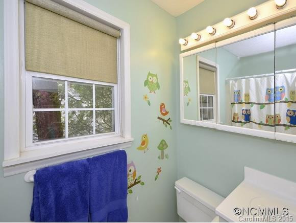 2 REYNOLDA DRIVE - Photo 17