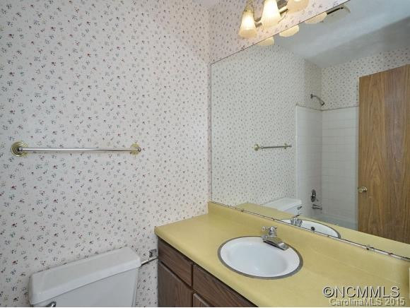 5 CRESTBROOK CT - Photo 10
