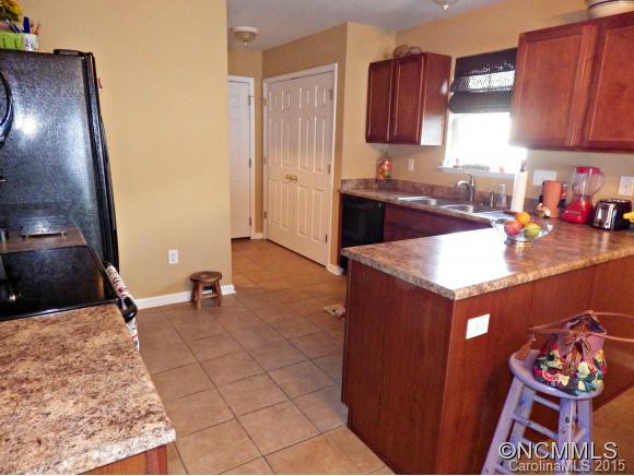 65 Birkshire Way - Photo 9