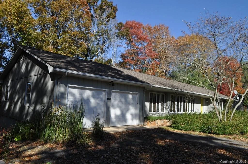 192 Sunnyside Lane