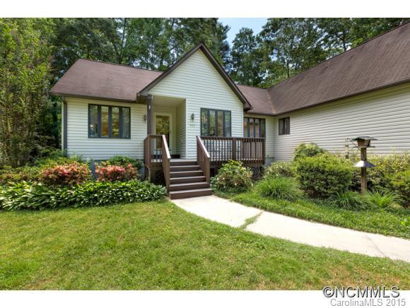 404 Greenstone Ln - Photo 2