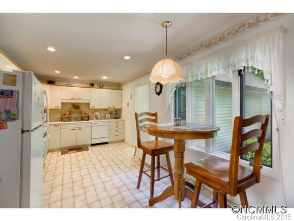 404 Greenstone Ln - Photo 6