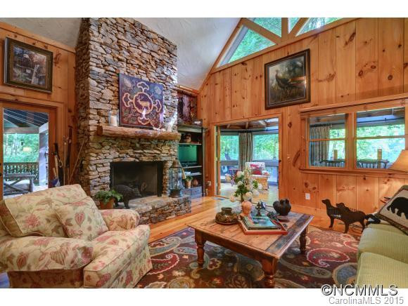 869 Boiling Springs Road - Photo 2