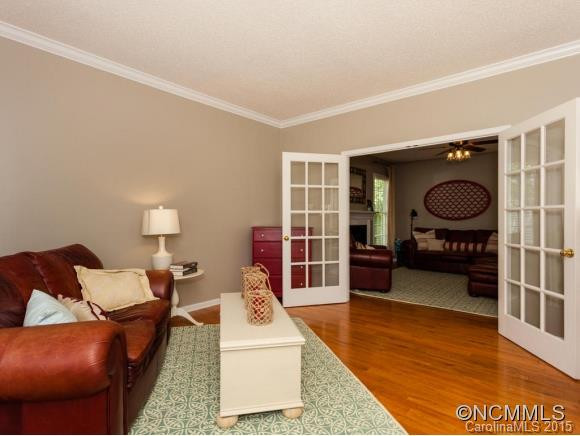 104 N Wintergarden Road - Photo 11