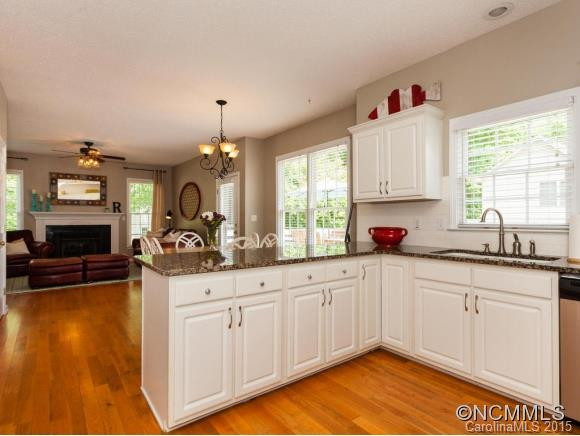 104 N Wintergarden Road - Photo 10