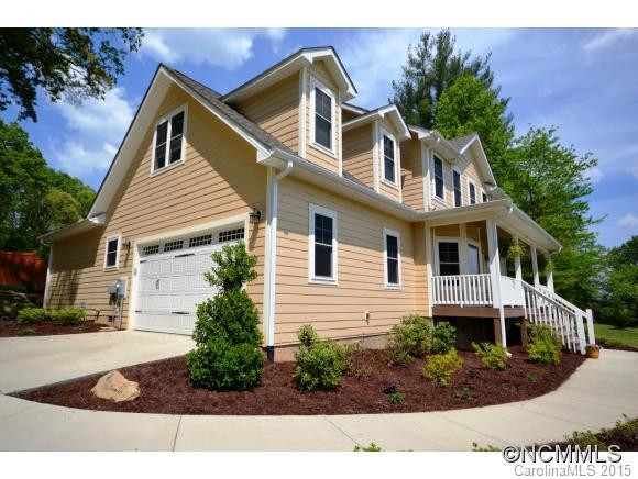 27 Farm Pond Lane - Photo 2