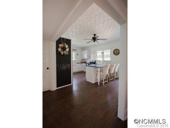15 Indian Trail Road - Photo 6