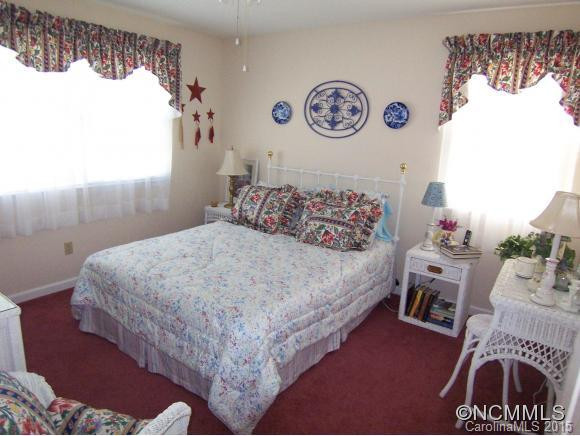 1012 Saddlebrook Drive - Photo 13