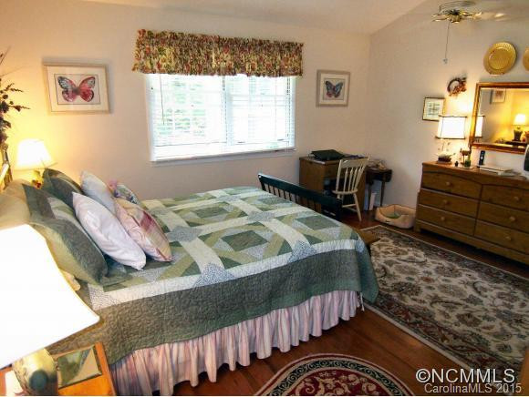 1012 Saddlebrook Drive - Photo 10
