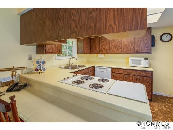 153 Wendy Lane - Photo 8