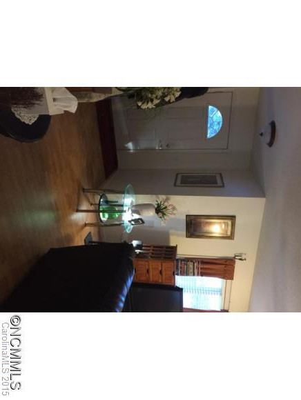 694 Mountain Road - Photo 3