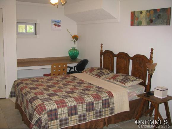 694 Mountain Road - Photo 22