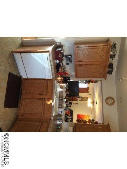 694 Mountain Road - Photo 4