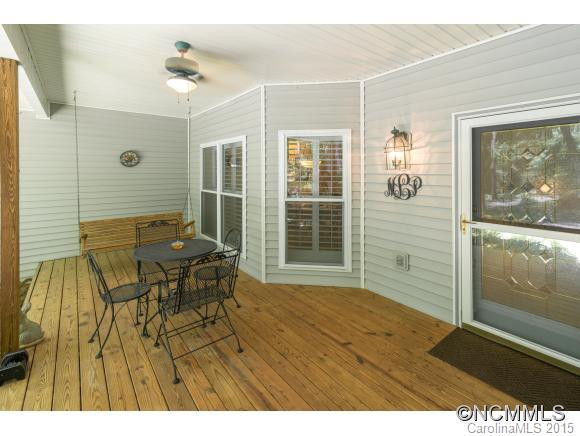 16 Woodlands Drive - Photo 2