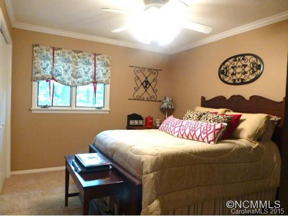 29 Reynolda Drive - Photo 10