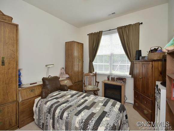 130 WOODFERN ROAD - Photo 13