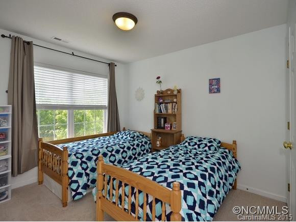130 WOODFERN ROAD - Photo 18