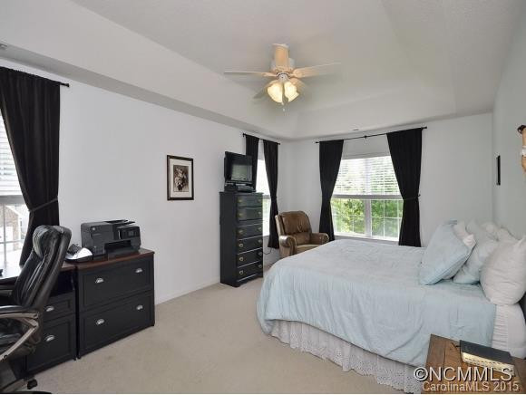 130 WOODFERN ROAD - Photo 20