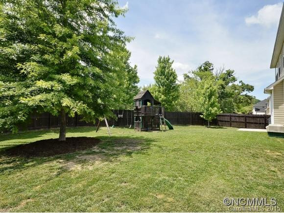 130 WOODFERN ROAD - Photo 4