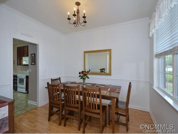 130 WOODFERN ROAD - Photo 6