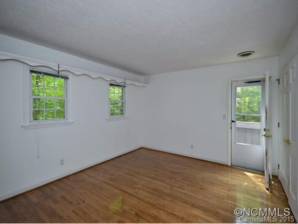 155 APPLE LANE - Photo 11