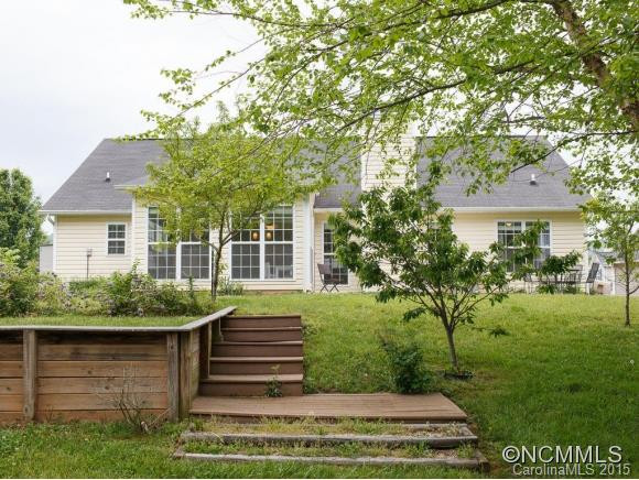 235 Meadow Pathway Dr - Photo 3
