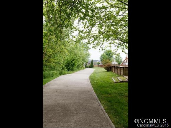 235 Meadow Pathway Dr - Photo 10