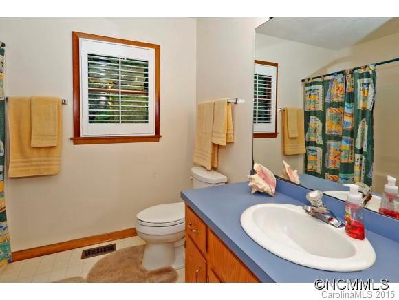 305 Lenwood Drive - Photo 13