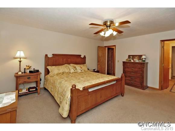 305 Lenwood Drive - Photo 10