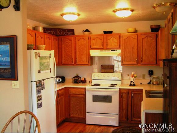394 Hidden Creek Rd - Photo 2
