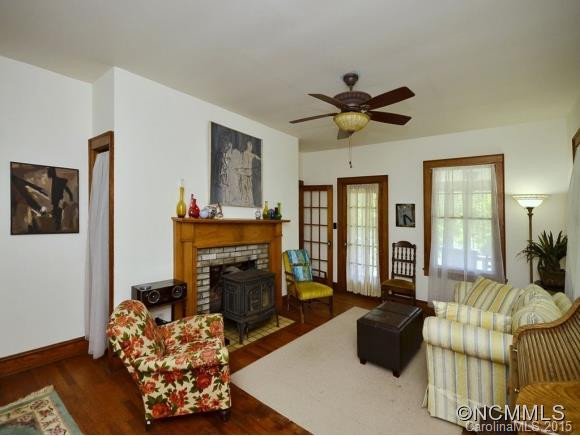 828 Jenkins Valley Road - Photo 13