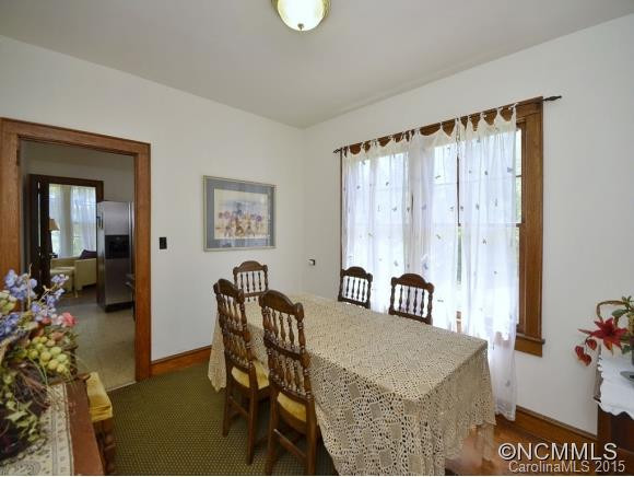828 Jenkins Valley Road - Photo 15