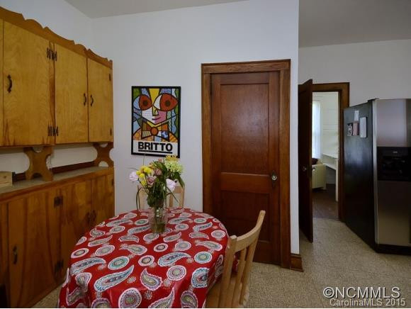 828 Jenkins Valley Road - Photo 17