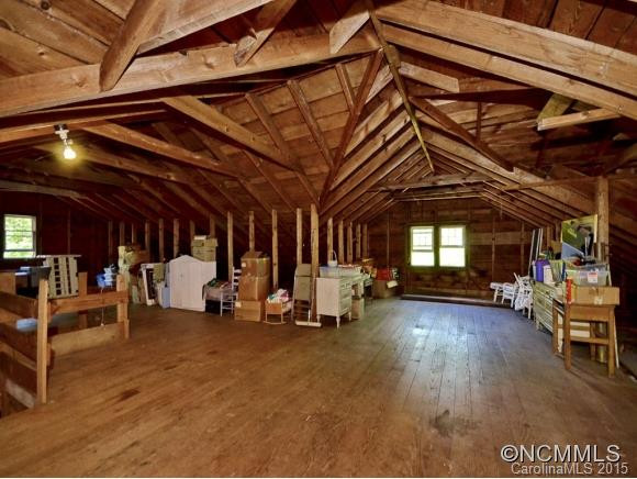 828 Jenkins Valley Road - Photo 24