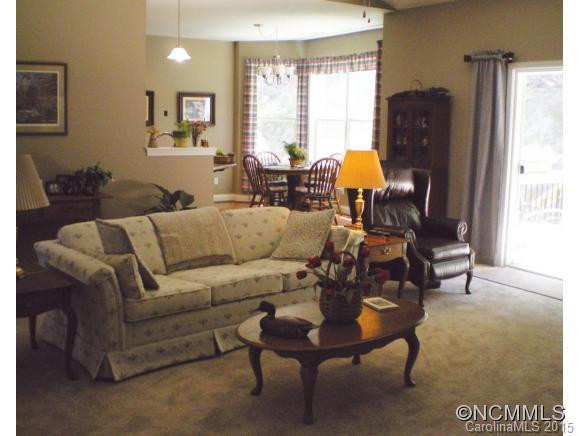 342 Oxford Court - Photo 12