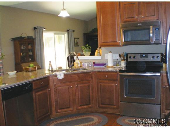 342 Oxford Court - Photo 6