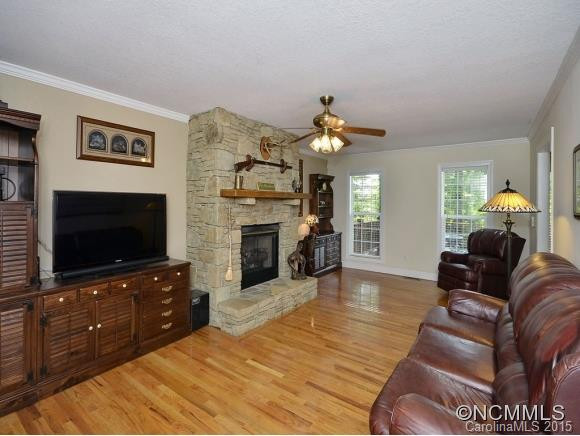 52 SHERRY LANE - Photo 2