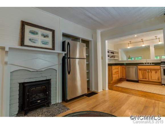 408 Riverview Drive - Photo 11