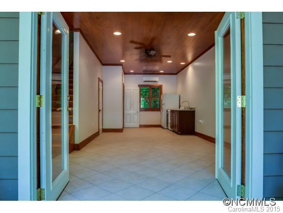 408 Riverview Drive - Photo 18