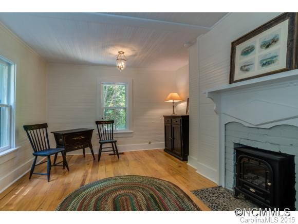 408 Riverview Drive - Photo 10