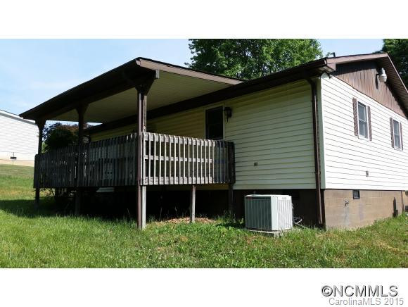 29 Hazelwood Road - Photo 2