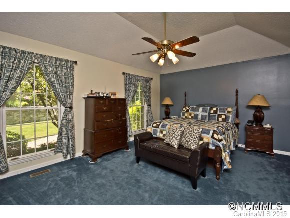 4 Tree Top Pl - Photo 11