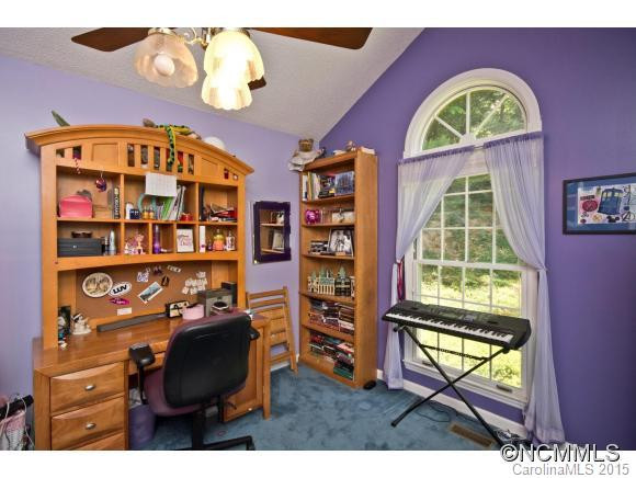 4 Tree Top Pl - Photo 16